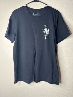 Zaanu Choked up Nun T-Shirt